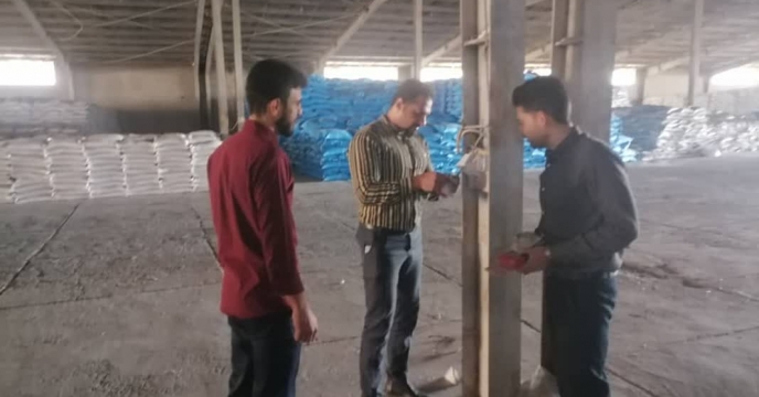 بازدید کارشناس معین شرکت خدمات حمایتی کشاورزی استان کرمان از ماشین آلات بلا استفاده در استان