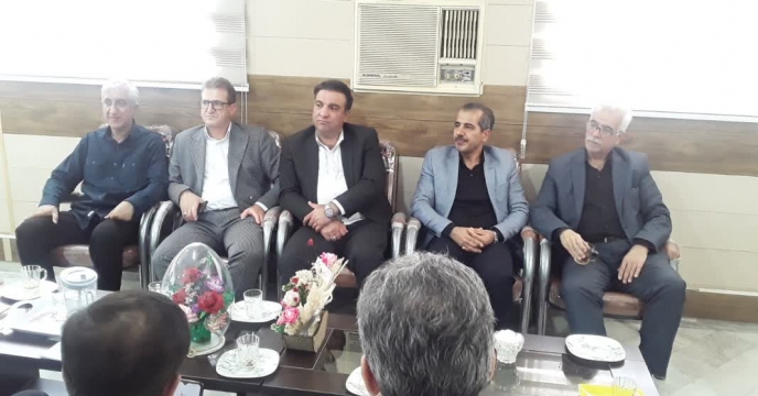 جلسه مدیر شرکت خدمات حمایتی کشاورزی لرستان بامدیر وکارشناسان جهاد کشاورزی شهرستان خرم آباد 