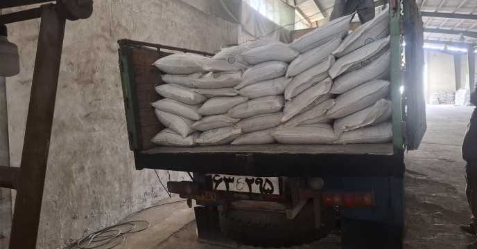 میزان 507 تن کود یارانه دار بین کشاورزان شهرستان جیرفت توزیع شد