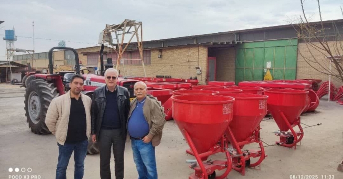 بازدید از شرکت سنابل تولیدکننده ادوات و ماشین های کشاورزی در اصفهان به منظور تنظیم تفاهم نامه فروش وکالتی 