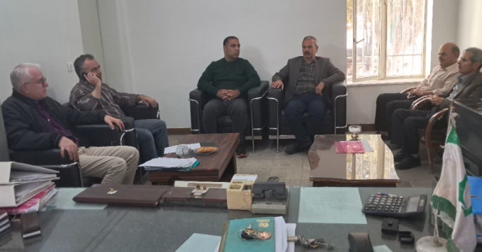 بررسی مسائل تعاونی روستایی اصفهانک با حضور معاون فنی و تولیدی شرکت خدمات حمایتی کشاورزی استان اصفهان