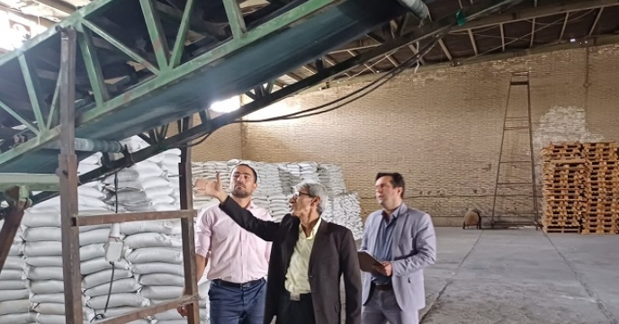 کارشناس معین و کارشناس فنی شرکت خدمات حمایتی کشاورزی استان سمنان از ادوات و ماشین آلات  کشاورزی استان بازدید کردند