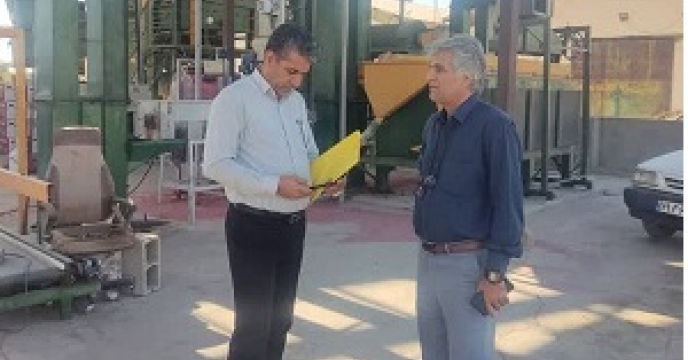 بازدید کارشناس فنی و معین  امور ماشین ها و ادوات کشاورزی شرکت خدمات حمایتی کشاورزی استان هرمزگان از ادوات کشاورزی و سامانه بوجاری استان  