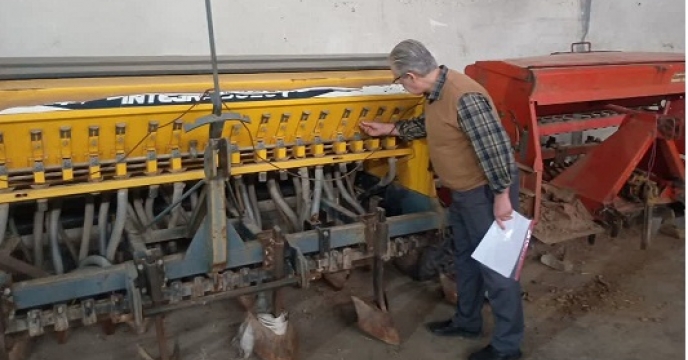 بازدید کارشناس شرکت خدمات حمایتی کشاورزی استان قزوین از انبار کارگزاران استان