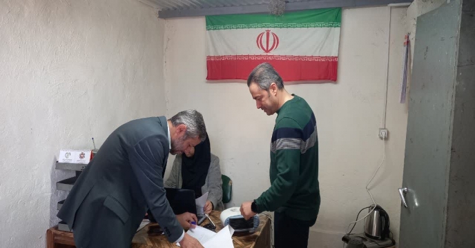 بازدید میدانی کارگروه پایش شرکت خدمات حمایتی کشاورزی استان قزوین از کارگزاران شهرستان تاکستان: ارزیابی موجودی و وضعیت انبار