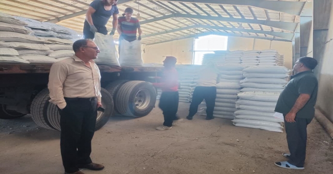 توزیع انواع کودهای کشاورزی یارانه ای به شهرستان تفرش و آشتیان