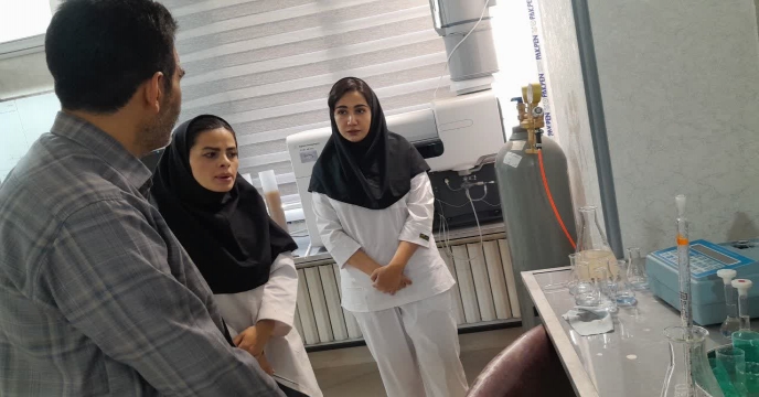 بازدید از آزمایشگاه بخش خصوصی آب و خاک شهرستان اراک در استان مرکزی