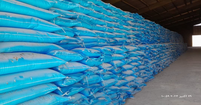 صدور بیش از4058 فقره حواله الکترونیک برای توزیع کود به کشاورزان منطقه فراهان و حومه آذر ماه 1404