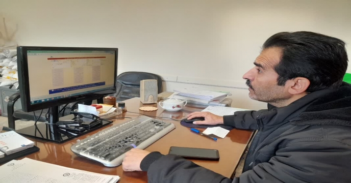 صدور بیش از4058 فقره حواله الکترونیک برای توزیع کود به کشاورزان منطقه فراهان و حومه آذر ماه 1404