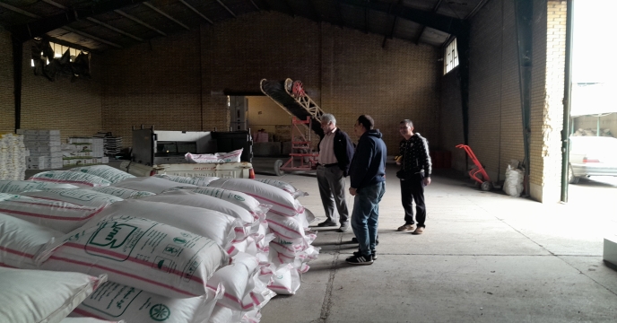 تامین و‌تحویل بیش از 3523 هزارتن انواع کود های کشاورزی در شهرستان فرمهین و حومه هفت ماهه سال جاری