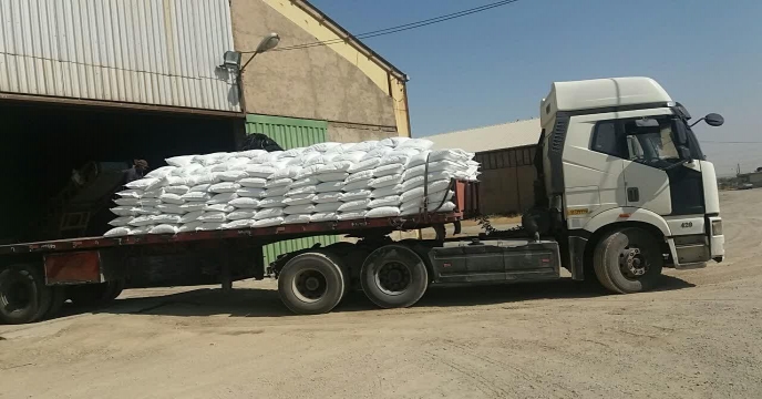 توزیع مقدار920 تن انواع کود کشاورزی یارانه ای از طریق سامانه پایش برای کشاورزان شهرستان خمین و حومه