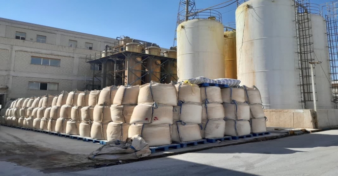 بازدید کارشناس فنی کود استان از کارخانه کود تولید داخلی کود ، شرکت پویا تدبیر فراست ساوه در شهر صنعتی کاوه در استان مرکزی