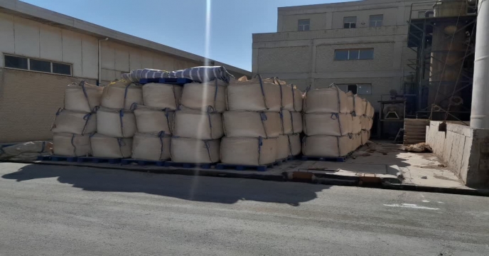 بازدید کارشناس فنی کود استان از کارخانه کود تولید داخلی کود ، شرکت پویا تدبیر فراست ساوه در شهر صنعتی کاوه در استان مرکزی