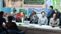 حضور مدیر شرکت خدمات حمایتی کشاورزی استان همدان در میز ارتباطات مردمی  در محل نماز جمعه 