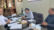 جلسه هم اندیشی کارگزار بخش خصوصی شهرستان فریدن با مدیر شرکت خدمات حمایتی کشاورزی استان اصفهان