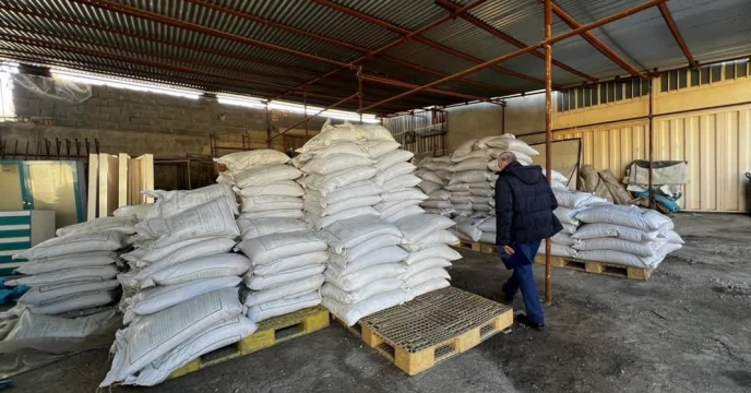 بازدید کارشناسان پایش مواد کودی از ‌عملکرد کارگزاری کود درشهرستان قدس