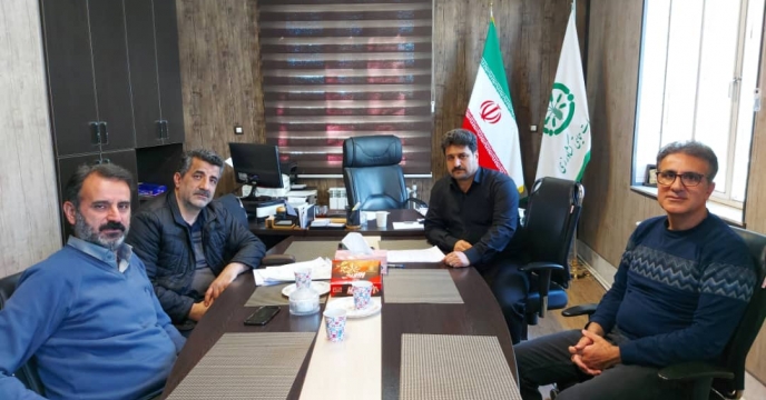 جلسه ی مشترک مدیر شرکت خدمات حمایتی کشاورزی استان و مسوول مالی این شرکت با  اعزامی ازستادمرکزی تهران 