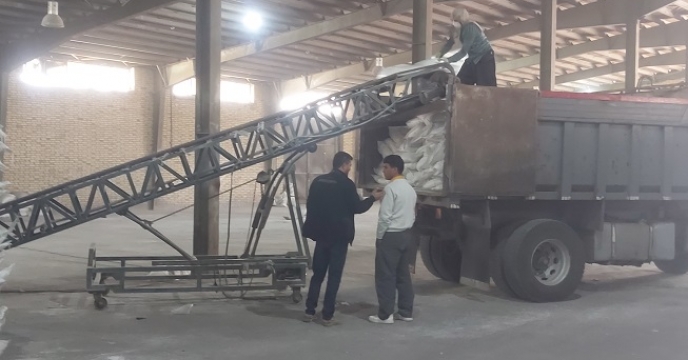 توزیع بیش از 6300 تن کود شیمیایی در شهرستان بوکان طی ۷ ماهه نخست سال ۱۴۰۴