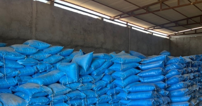 تامین و توزیع میزان 2426 تن انواع کود کشاورزی برای محصولات گندم ،جو و کلزا در  منطقه جنوب کرمان