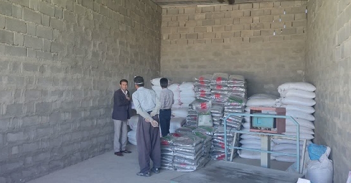 بازدید نظارتی از انبار کارگزاران کود شهرستان تکاب توسط کارشناسان پایش شرکت خدمات حمایتی کشاورزی استان آذربایجان غربی