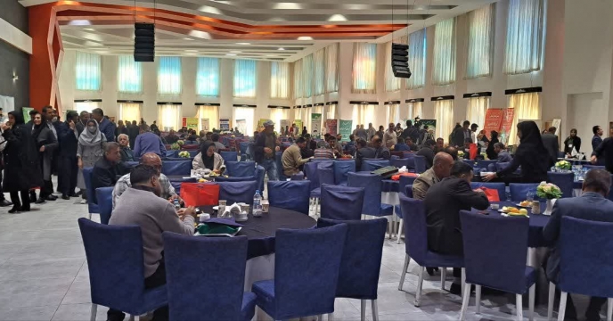 برگزاری همایش ترویجی سبد محصولات کودی در شیراز با حضور ۱۷ شرکت تولیدکننده همکار