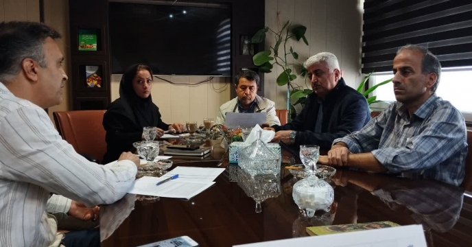 نشست بررسی وضعیت توزیع نهاده‌ها و تسریع در فرآیند صدور حواله‌های الکترونیک در استان قزوین