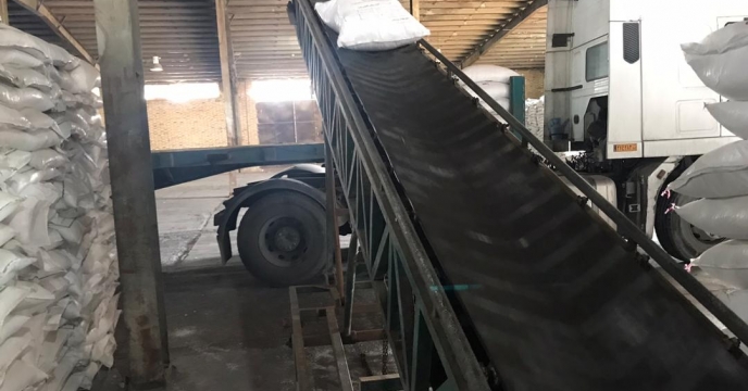 تامین و ارسال  مقدار 10 تن کود  نیترات آمونیوم سولفات به شهرستان پیرانشهر 