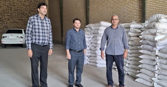 تعداد 7 مورد بازدید از انبارهای کارگزاران توزیع کودهای کشاورزی توسط کارشناسان پایش شعبه در استان زنجان