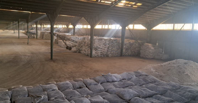 توزیع 105 تن کود اوره شیراز به انبار کلیه کارگزاران شهرستان خوانسار