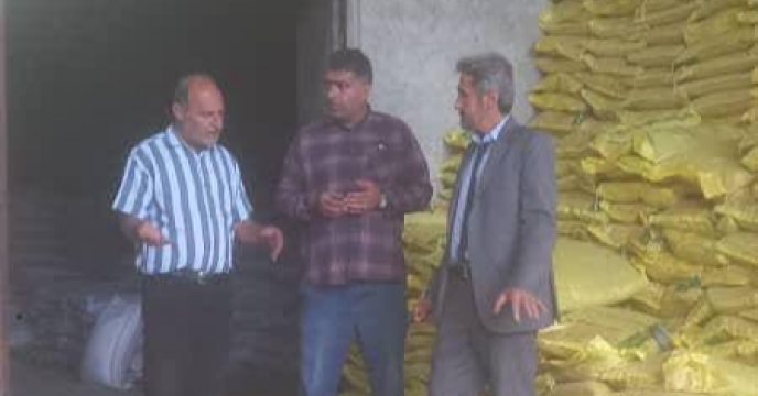 بازدید از کارگزاری کود حوزه نوکنده شهرستان بندرگز  با هدف بررسی وضعیت خرید، حمل و توزیع  کارگزاری ها