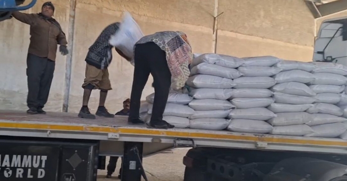 تحویل کود کشاورزی مورد نیاز کشاورزان استان کهگیلویه و بویراحمد به کارگزاران جهت توزیع