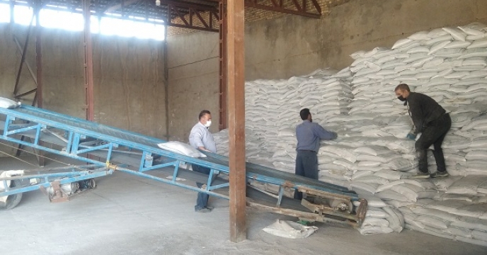 تامین و توزیع 115 تن کود کشاورزی پتاس در شهرستان زنجان بر اساس برش کودی کشت بهاره 