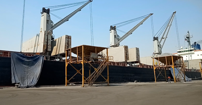 ورود یک فروند کشتی جامل بیش از 45000 تن کود کشاورزی اوره به یکی از بنادر جنوبی کشور توسط شرکت خدمات حمایتی کشاورزی 