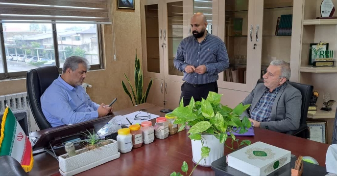 ملاقات چهره به چهره و میز ارتباط مردمی مدیر شرکت خدمات حمایتی کشاورزی استان گیلان با کشاورزان، کارگزاران و فعالان بخش کشاورزی از ابتدای سال 1404