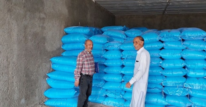 انبارکارگزاری های شهرستان ایرانشهر توسط کمیته پایش مواد کودی بازدید شد