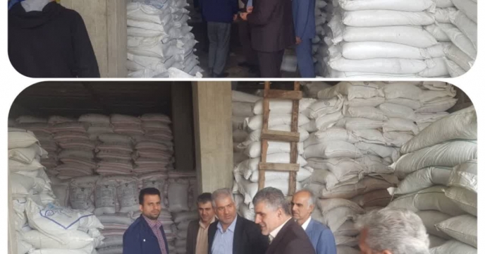  بازدید مدیران و مسولین سازمان جهادکشاورزی  از انبار نهاده های کشاورزی در شهرستان رضوانشهر 