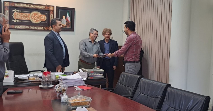 تجلیل از کارکنان مشمول قانون حمایت از خانواده و جوانی جمعیت شرکت خدمات حمایتی کشاورزی فارس