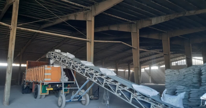 ارسال و توزیع 525 تن کود کشاورزی اوره در شهرستان هرسین