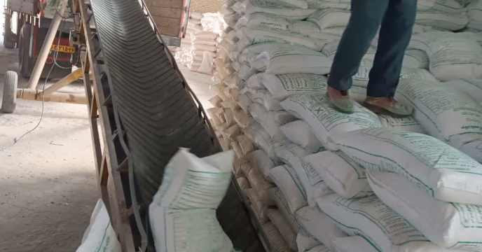 حمل 10 تن کود شیمیایی کلرور پتاسیم به کارگزاری های شهرستان فاروج