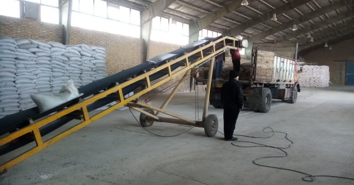 حمل 10تن کود شیمیایی 5 تن کود سوپر فسفات تریپل و 5 تن کود سولفات پتاسیم به کارگزاری‌های شهرستان بجنورد