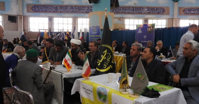 به مناسبت هفته دولت برپایی میزخدمت همزمان در نماز جمعه به همراه جهاد کشاورزی استان  