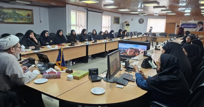 حضور بانوان شرکت خدمات حمایتی کشاورزی استان گلستان در نشست تبیینی عفاف و حجاب در سازمان جهاد کشاورزی گلستان 