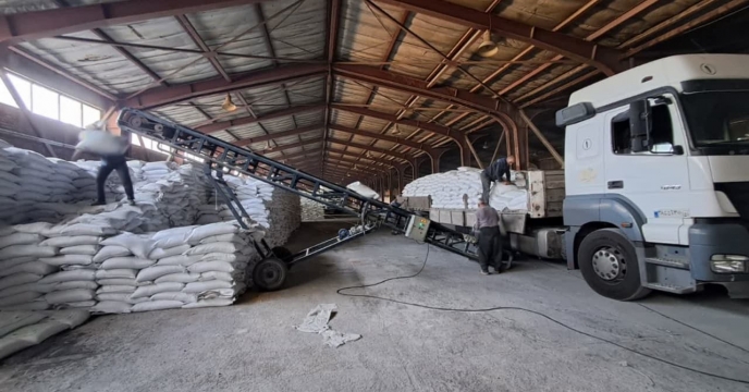 تأمین ۴۵۰۰ تنی کود اوره از مبدا پتروشیمی رازی توسط شرکت خدمات حمایتی کشاورزی آذربایجان شرقی