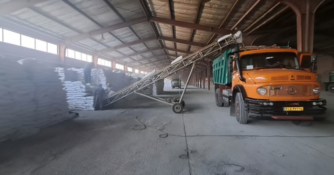 بیش از 380 تن انواع کود کشاورزی در بین کشاورزان شهرستان کلیبر توزیع شد