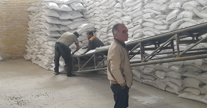 استان یزد؛ تقویت چرخه تولید کشاورزی مروست با توزیع هدفمند نهاده‌های کودی در آذرماه1404