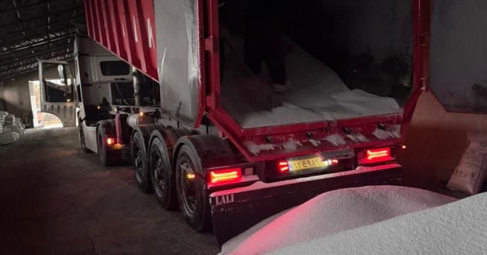 تامین 100 تن کود کشاورزی اوره از مبدا مسجدسلیمان به مقصد کارگزاری در شهرستان سقز