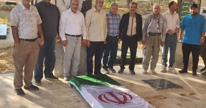 برگزاری آیین غبار روبی وعطرافشانی گلزار شهدا به مناسبت هفته دفاع مقدس در استان تهران