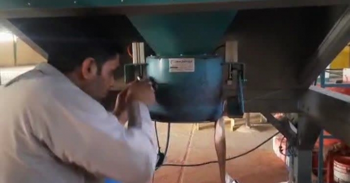 انجام تعمیر و سرویس پمپ کیسه گیر کارخانه بوجاری نهاده بذر شرکت خدمات حمایتی کشاورزی استان سیستان و بلوچستان