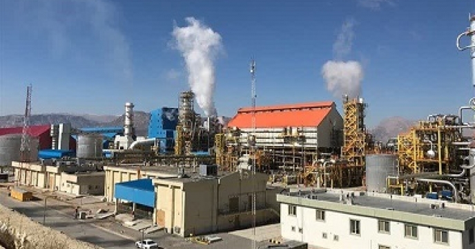 بازدید میدانی محسن مهدوی مدیر شرکت خدمات حمایتی کشاورزی استان چهارمحال و بختیاری از مجتمع پتروشیمی لردگان