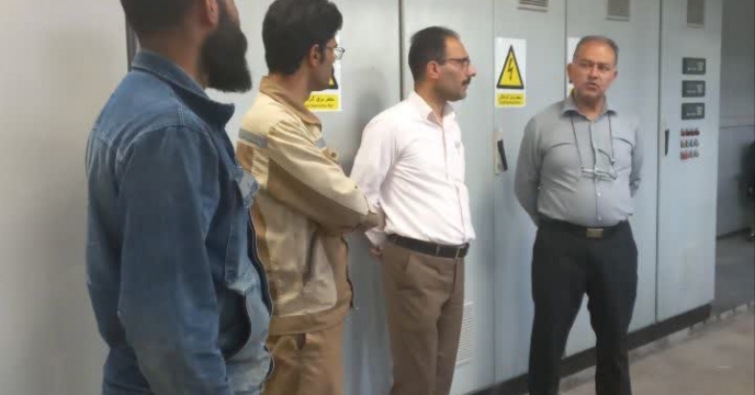 ازدید کارشناس شرکت خدمات حمایتی کشاورزی استان اصفهان از کارخانه فسفات کارون و کارخانه پتاس خور و بیابانک